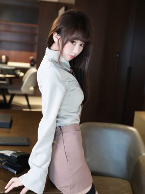 白笑笑(秀人网) – 秀人内部私购无水印原版套图4套 3GB